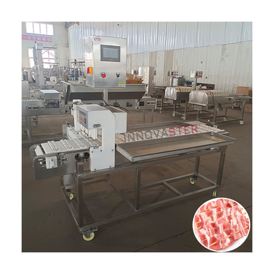 400 KG Capacità SUS304 Automatica in acciaio inossidabile Macchina per carne di pollo BBQ Salsiccia Skewer